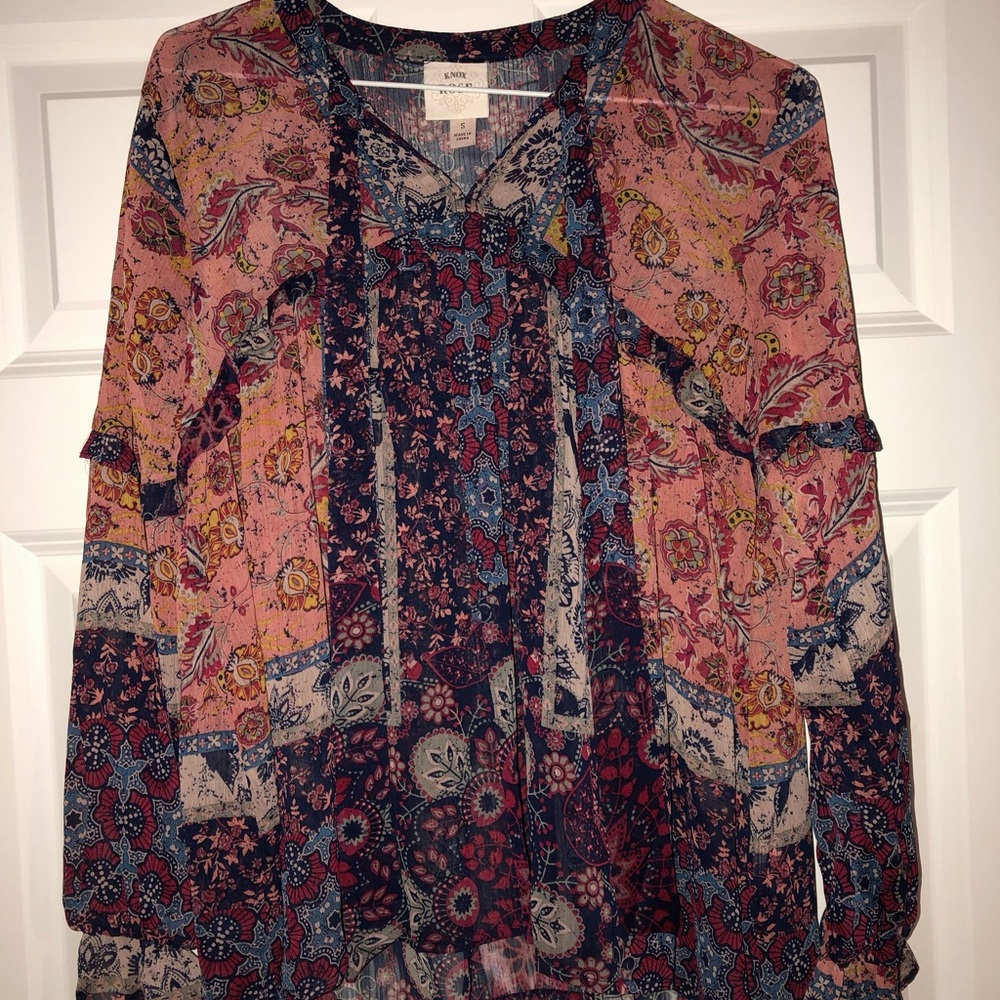 Knox Rose patterned long sleeve blouse